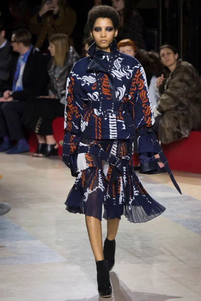 Look 17